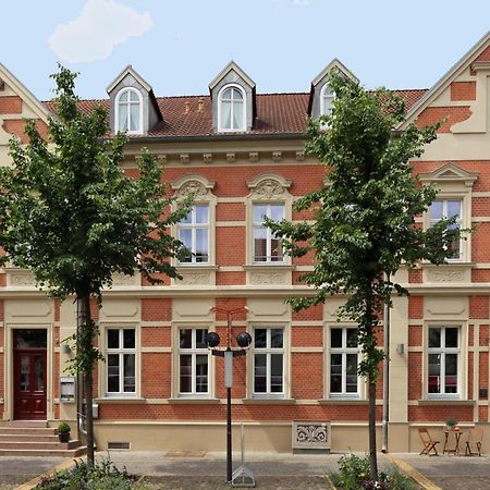 Gut Hotel Stadt 贝利茨 外观 照片